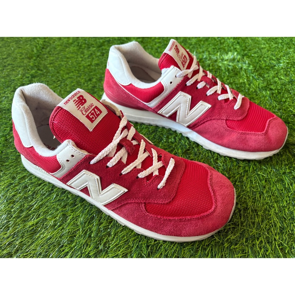New Balance 574 Classic Mens Size 10.5 Red White Suede Mesh Sneakers ML574PI2